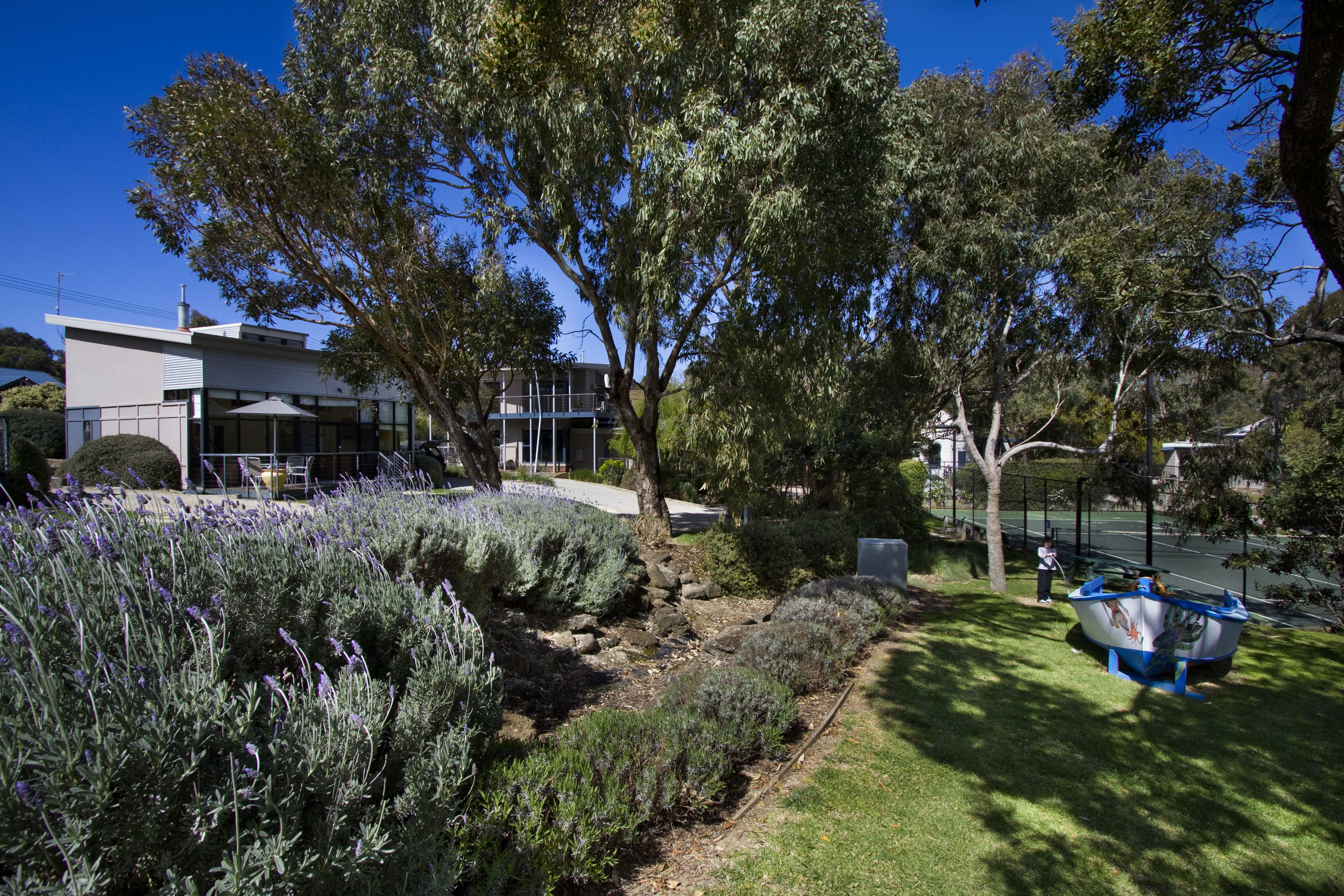 Children’s play area – outdoor