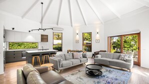 Three Bedroom Family Villa - Villa Three | Living area - Aireys Inlet Getaway Resort (Aireys Inlet)