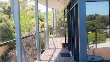 Stylish Studio | Terrace/patio