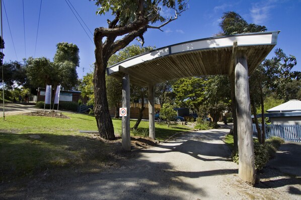 Property grounds - Aireys Inlet Getaway Resort (Aireys Inlet)