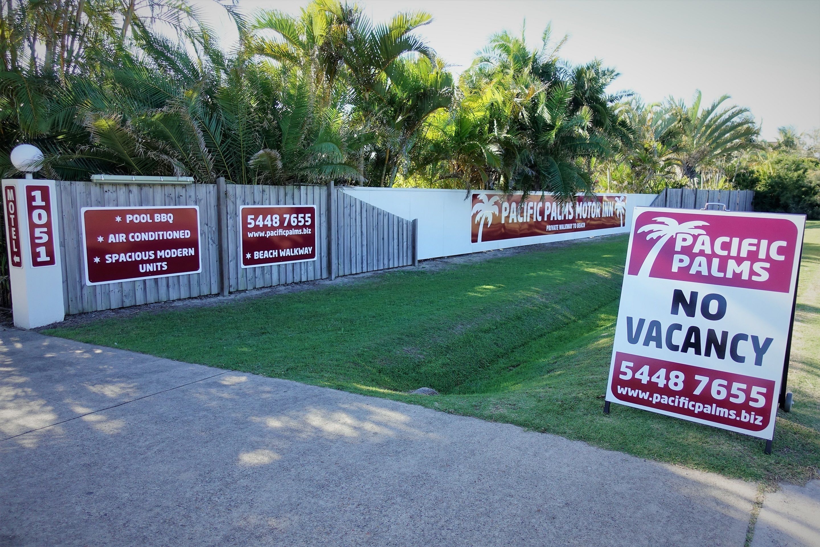 ด้านหน้าที่พัก