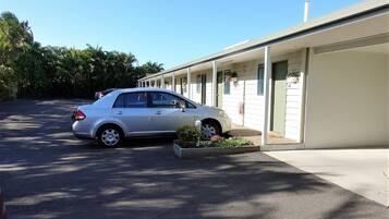 Ubetjent parkering (inkludert)