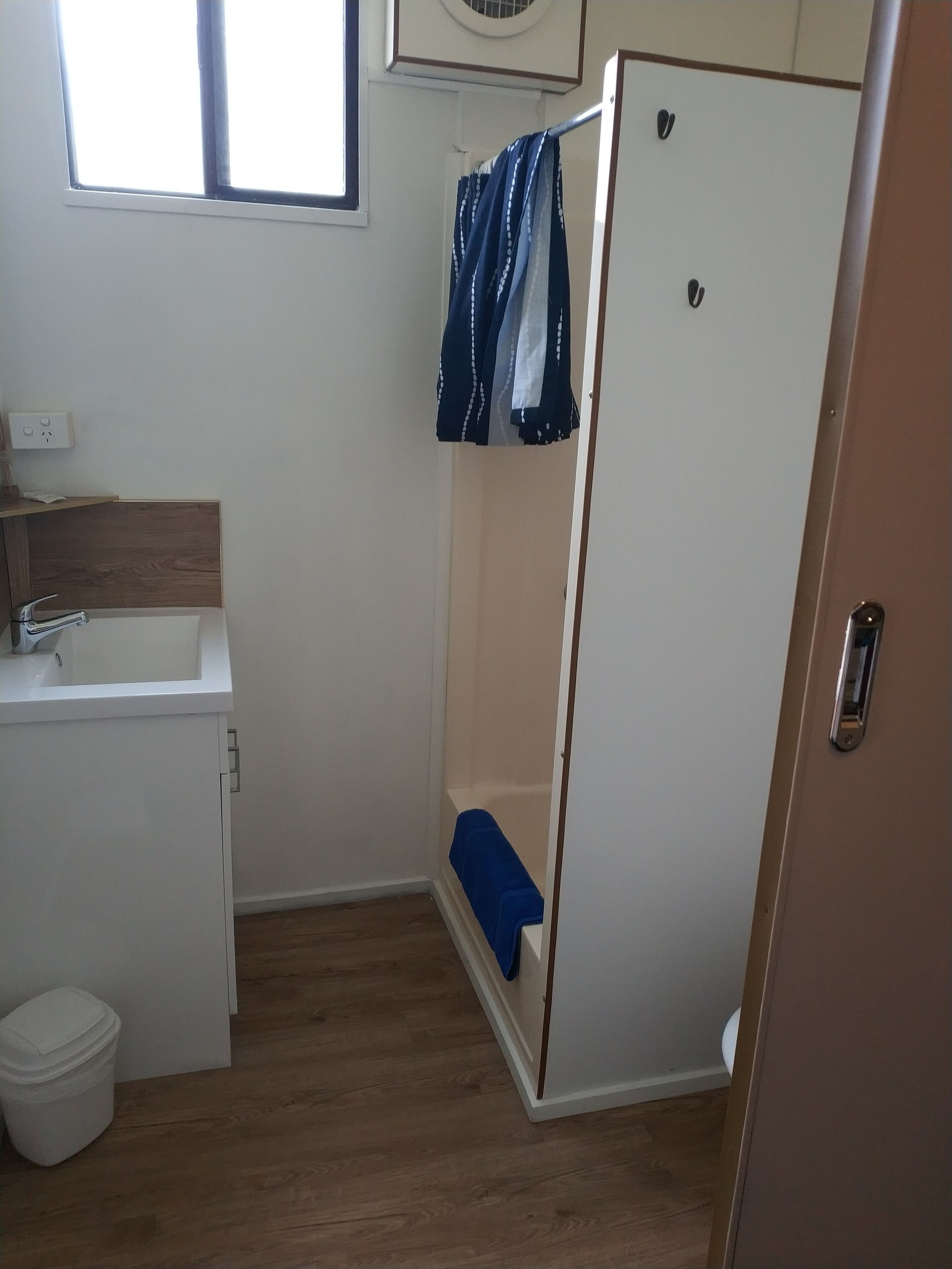 Zeehan Bush Camp — image 14