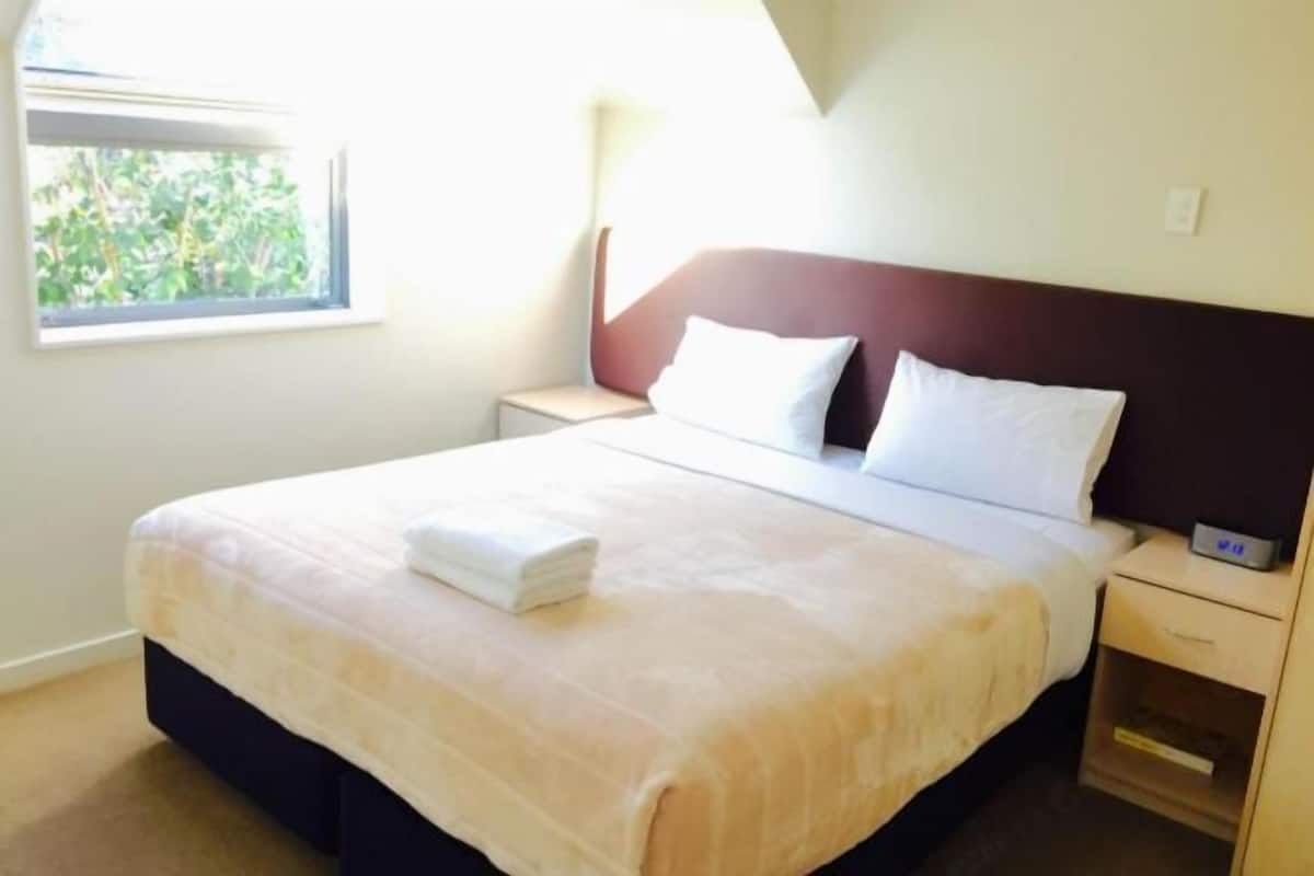 1 bilik tidur, peralatan tempat tidur premium, gebar bulu kapas