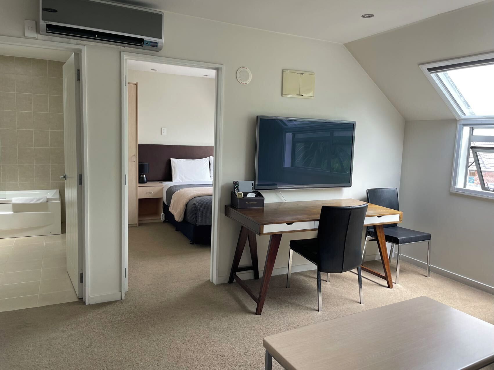 Photo - Alpha Motel with Spa-Bath