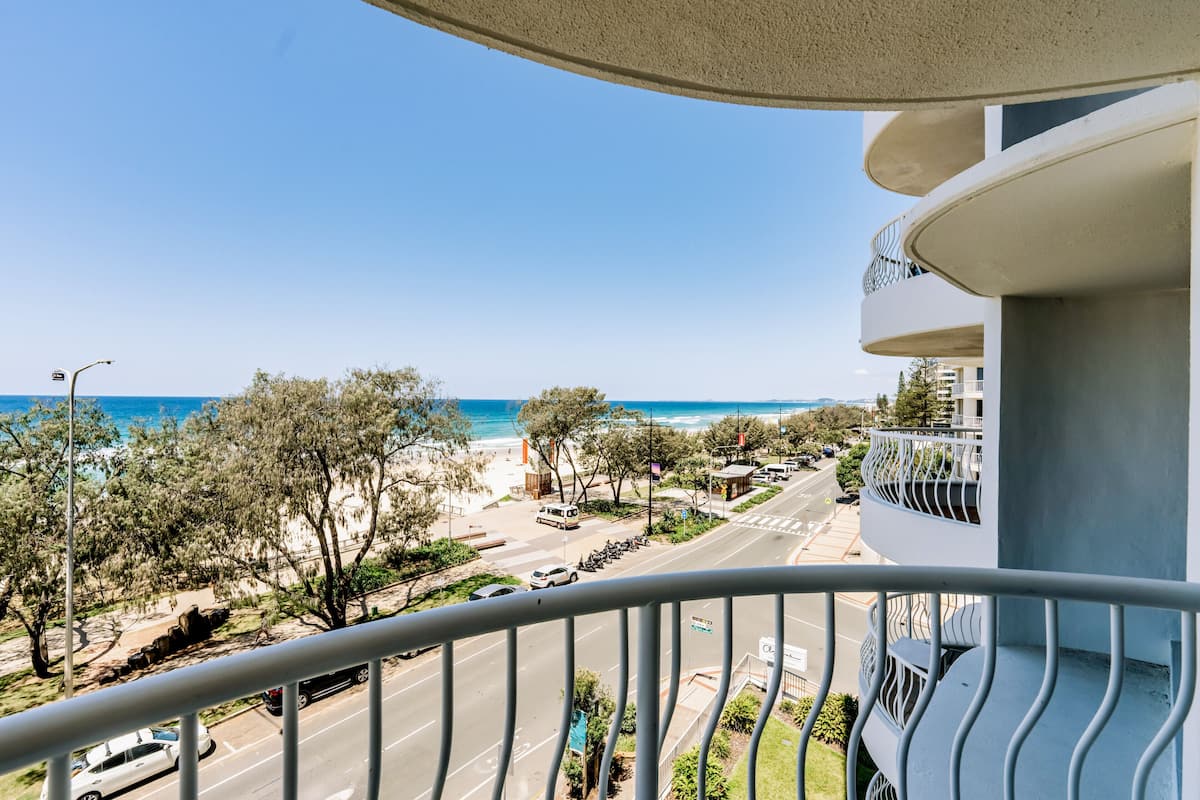 One-Bedroom Apartment with Ocean View Standard | Terrace/patio