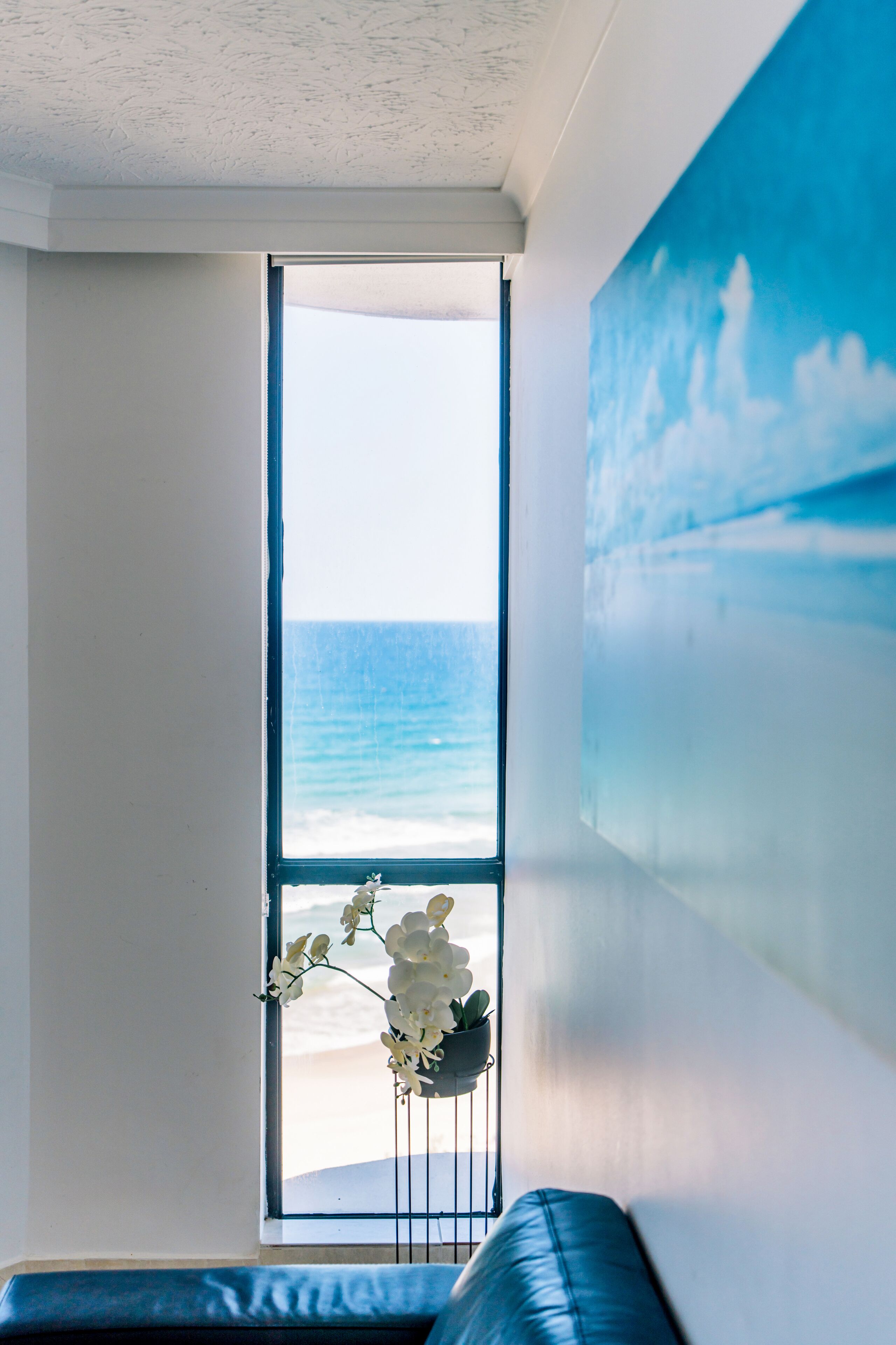 One-Bedroom Apartment with Ocean View Standard (Higher Floor) | Living area | 40-inch flat-screen TV with satellite channels, TV