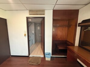 Free WiFi, bed sheets - Anika Inn Kluang (Kluang)