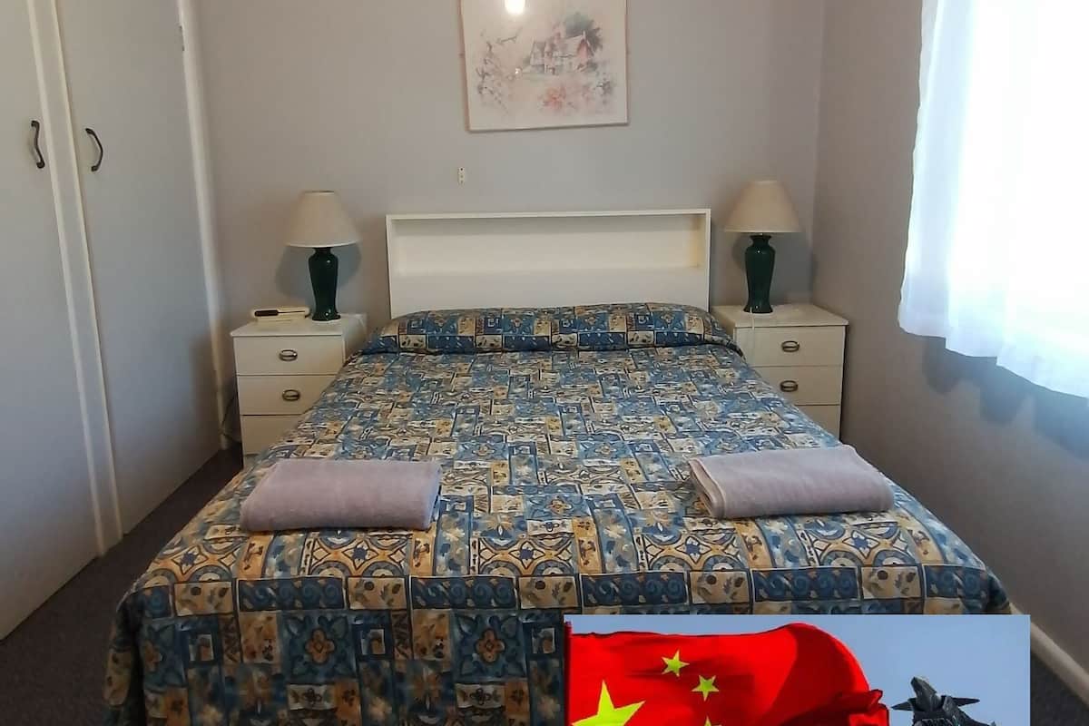 Standard Apartment, 2 Bedrooms, Non Smoking, Kitchen (Large Group Deal - Unit 1) | Iron/ironing board, free WiFi