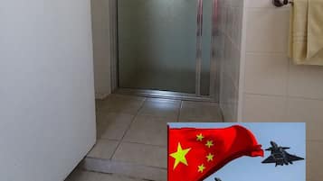 基本小屋, 2 間臥室 (Unit 8) | 浴室 | 淋浴設備、提供毛巾
