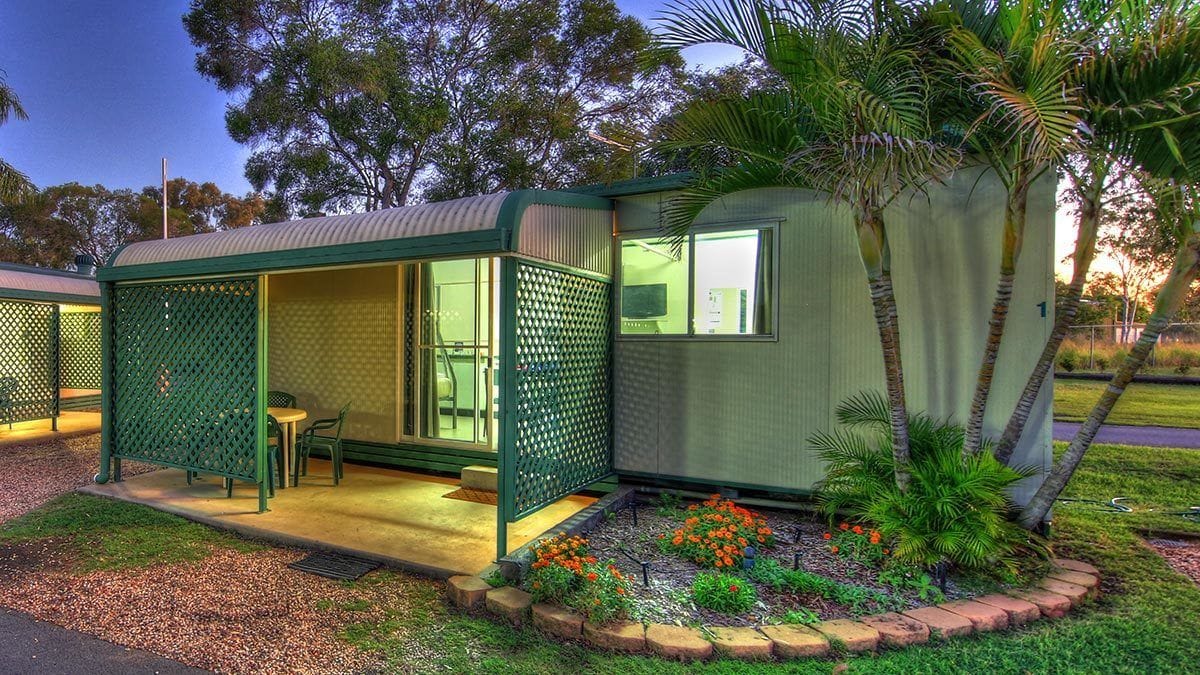 Familjestudio - pentry (Standard Family Cabin) | Strykjärn/strykbräda, gratis wi-fi, sängkläder och rullstolsanpassning