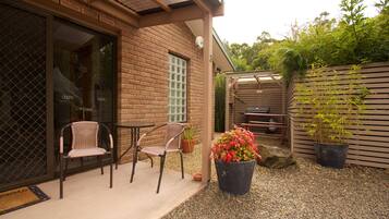 Standard-Studio, 1 Queen-Bett, mit Bad, Gartenblick (Skippers)