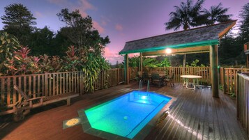 Piscine extérieure (ouverte en saison)