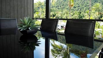 Premium bedding, iron/ironing board, cots/infant beds, WiFi