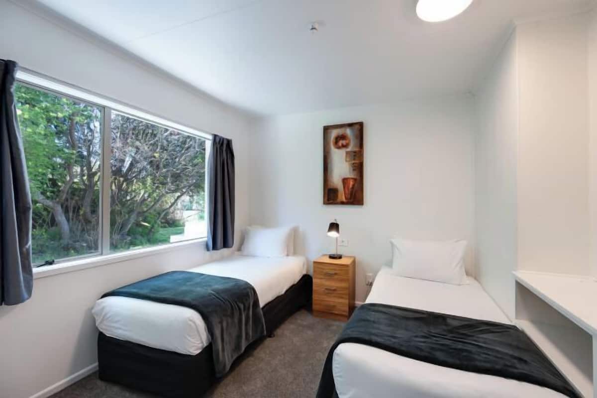 1 Schlafzimmer, individuell dekoriert, Verdunkelungsvorhänge