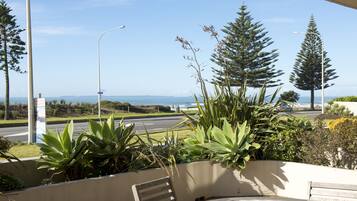 Signature Apartment, 3 Bedrooms, 2 Bathrooms, Oceanfront | View from room