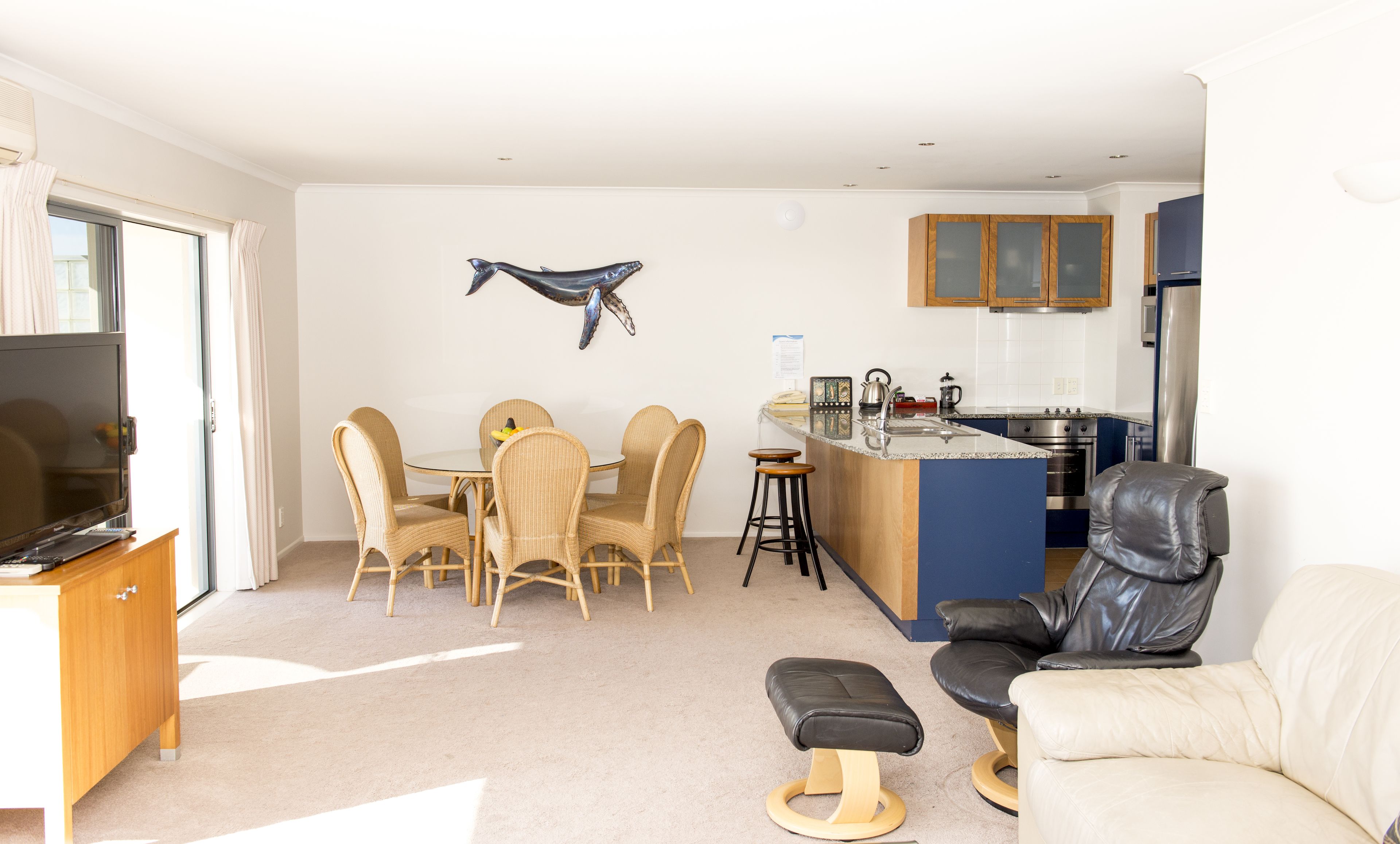 Premium-Apartment, 3 Schlafzimmer, Meerblick | Badezimmer | Dusche, kostenlose Toilettenartikel, Haartrockner, Handtücher