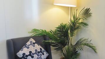 3 Bedroom cabin sleeps 8 | Living area