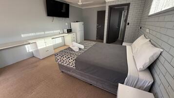 Standard Room | Blackout drapes, iron/ironing board, free WiFi