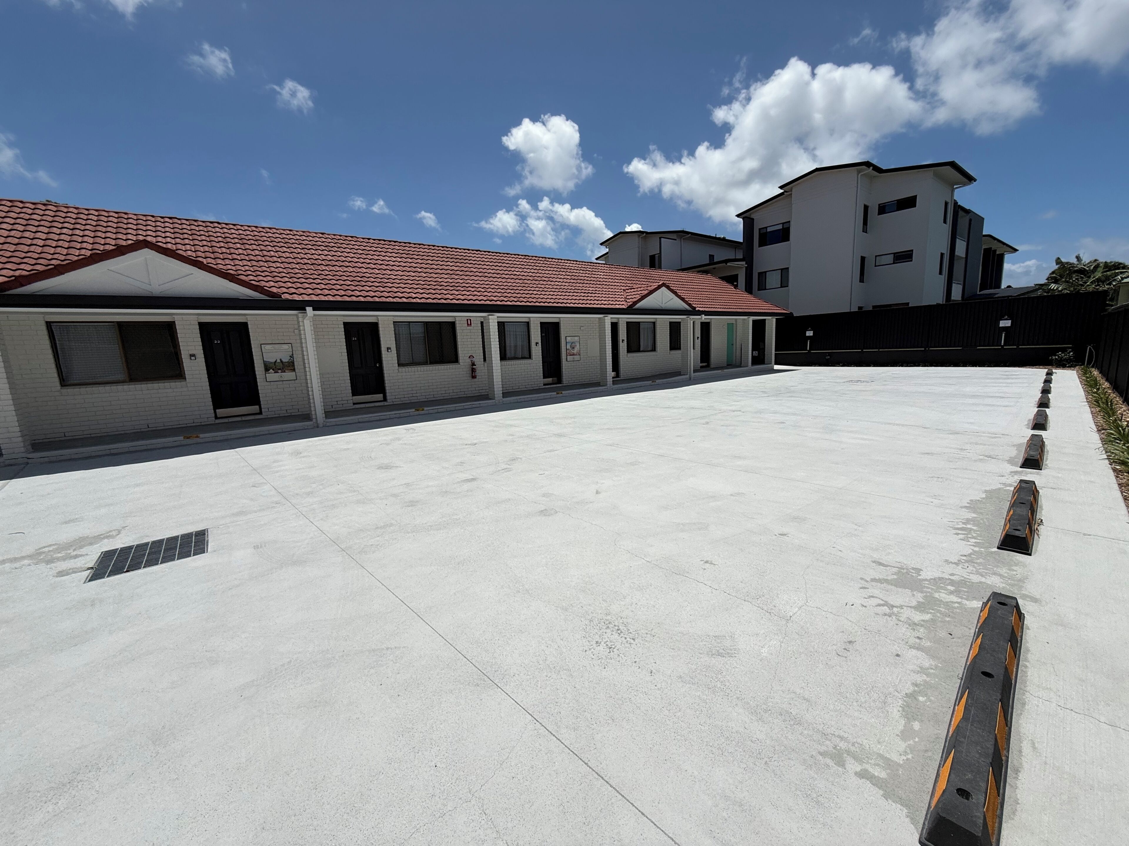 المنشأة من الخارج