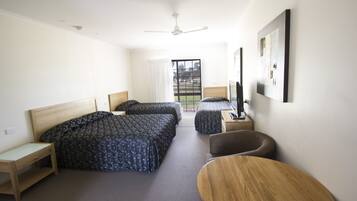 Standard Suite, 1 Bedroom, Non Smoking (Twin / Double Room) | Iron/ironing board, free WiFi