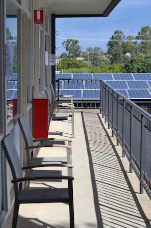 1 habitación, cortinas blackout y sistema de insonorización