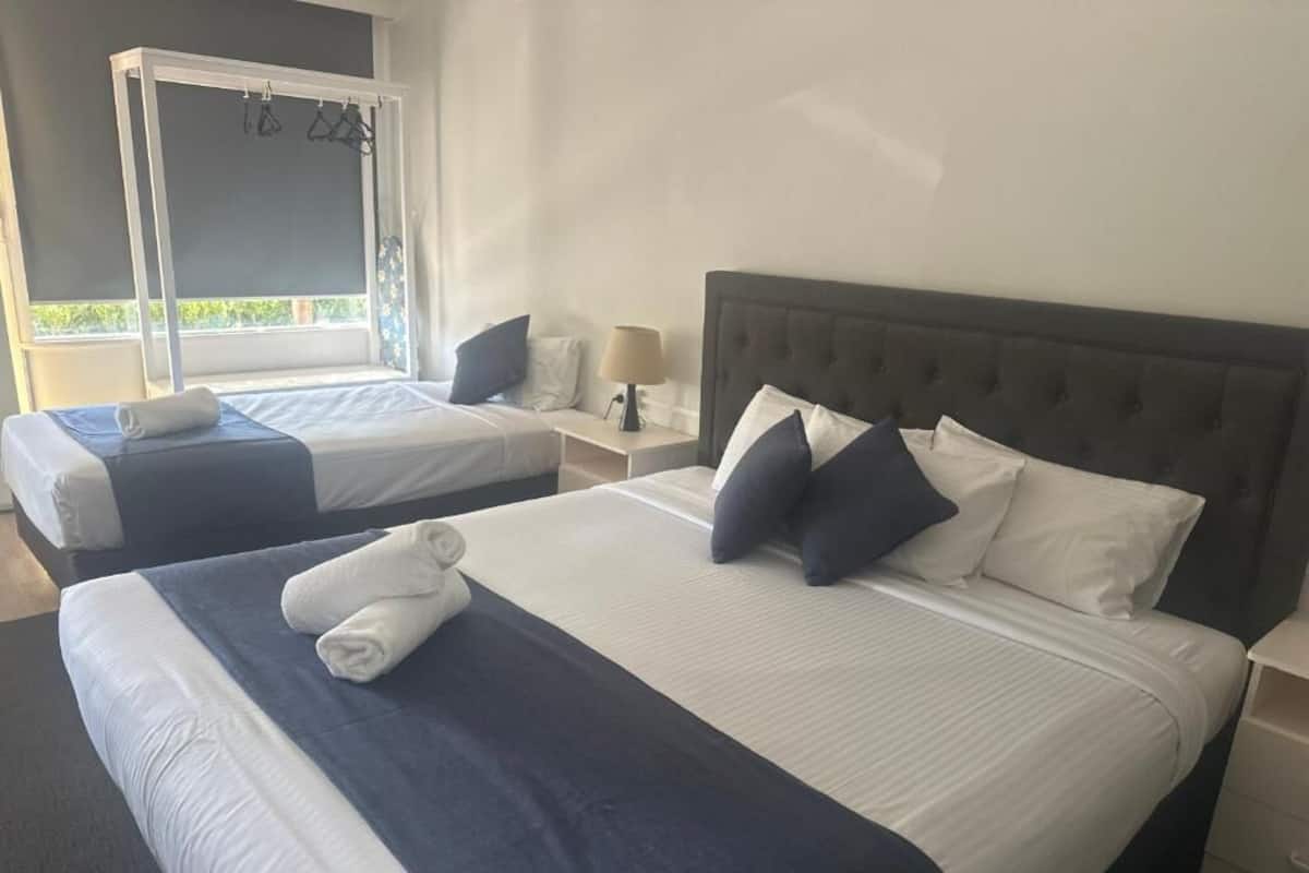 1 bedroom, blackout curtains, soundproofing, iron/ironing board