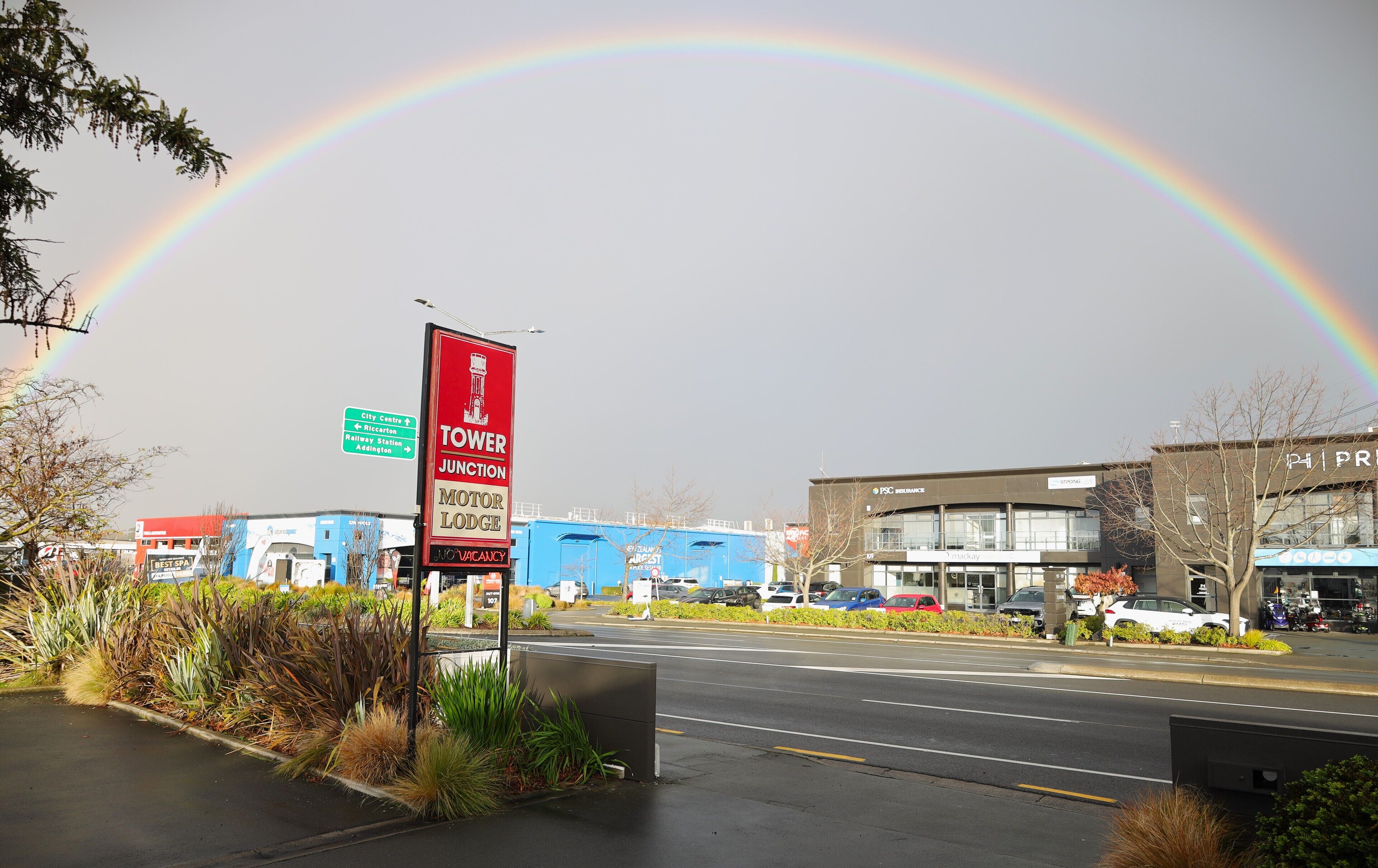 Foto - TOWER JUNCTION MOTOR LODGE- MOTEL with Airport and Railway Station Shuttle service