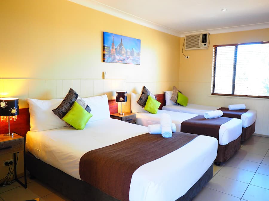 Family Room, Non Smoking | Desk, iron/ironing board, free WiFi, bed sheets