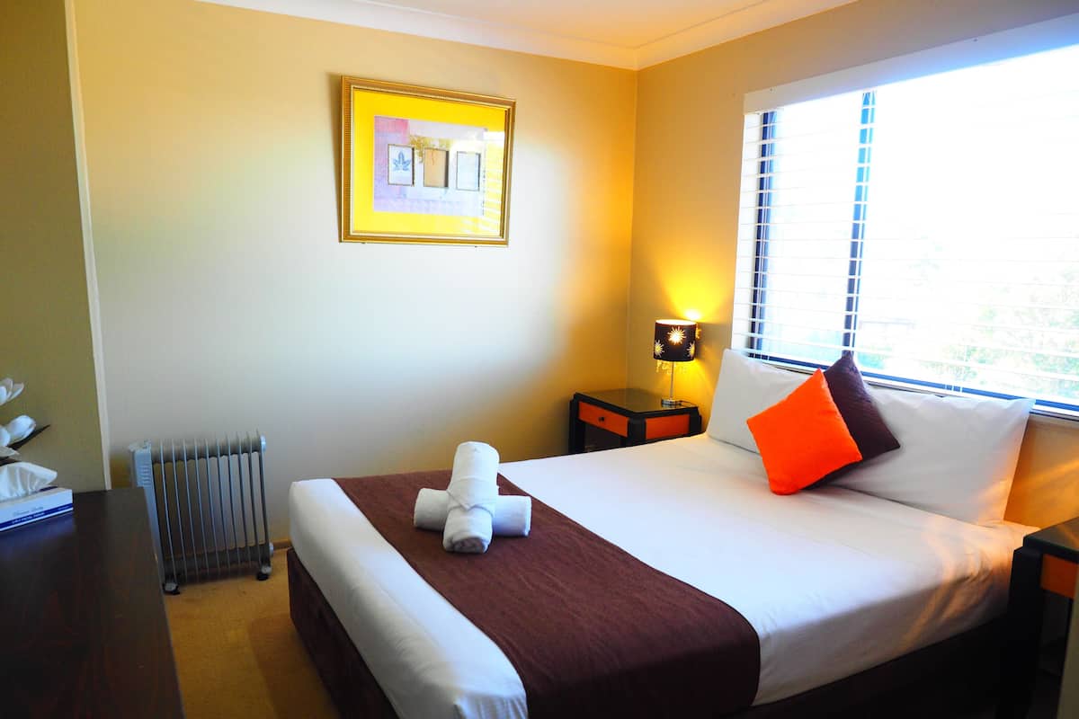 Apartamento standard, 2 quartos, para não fumantes, cozinha | 1 quarto, escrivaninha, ferros/tábuas de passar roupa, Wi-Fi de cortesia