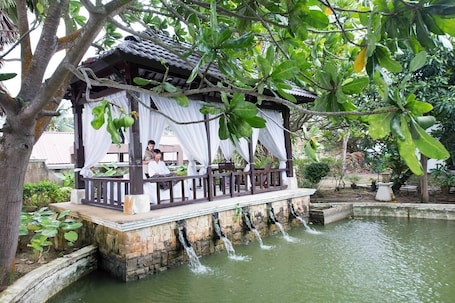 Tratamientos corporales, aromaterapia, reflexología