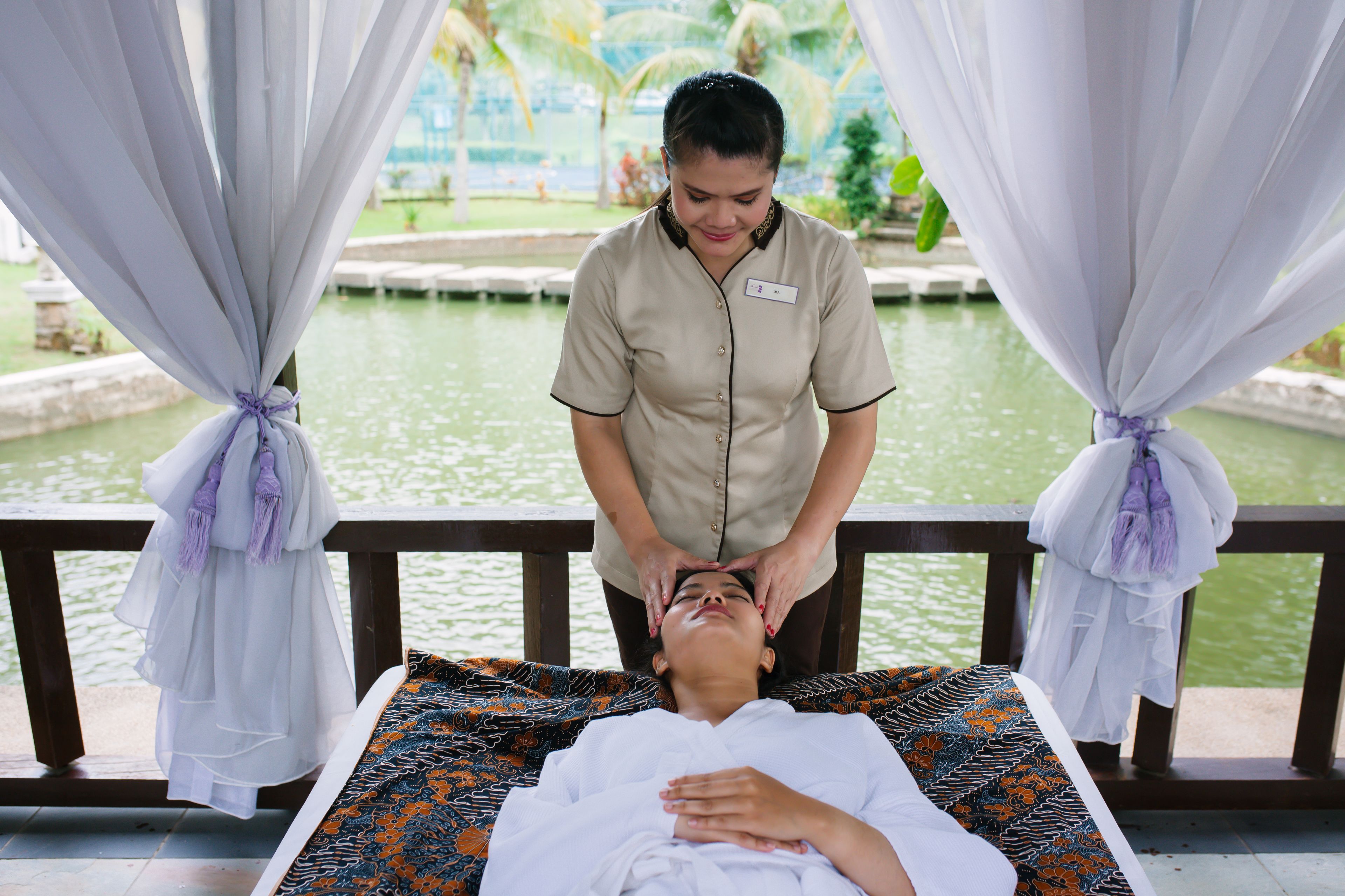 Tratamentos corporais, aromaterapia, reflexologia