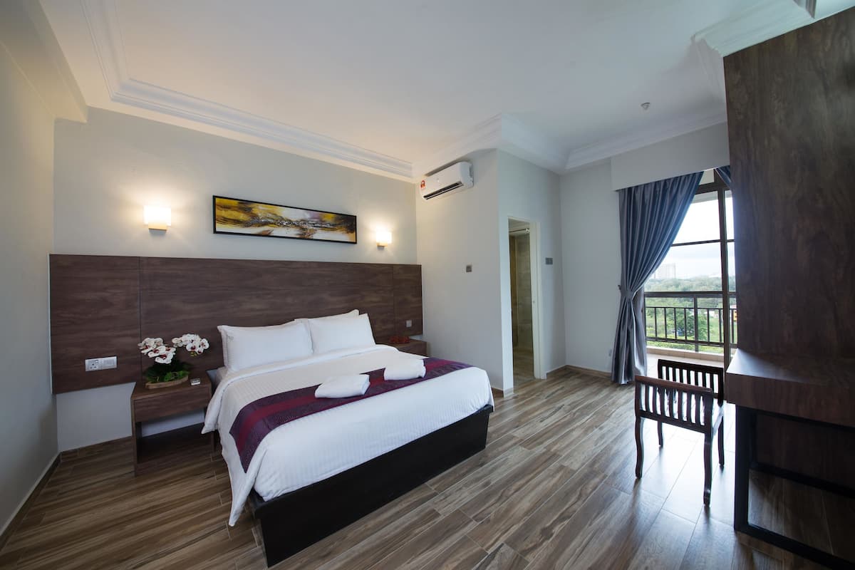 One Bedroom Deluxe Apartment | 3 camere, una cassaforte in camera, con arredamento individuale