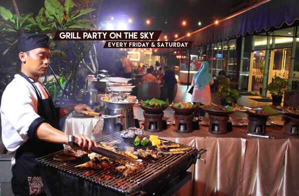 3 restaurantes, café da manhã, culinária internacional