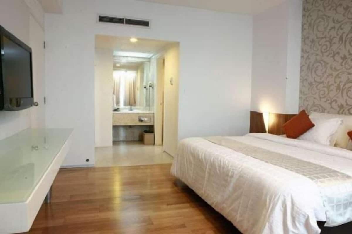 1 habitación, minibar, caja de seguridad en la habitación y escritorio