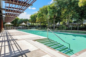 Exercise/lap pool
