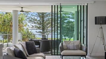 Appartement Supérieur, 3 chambres | Coin séjour