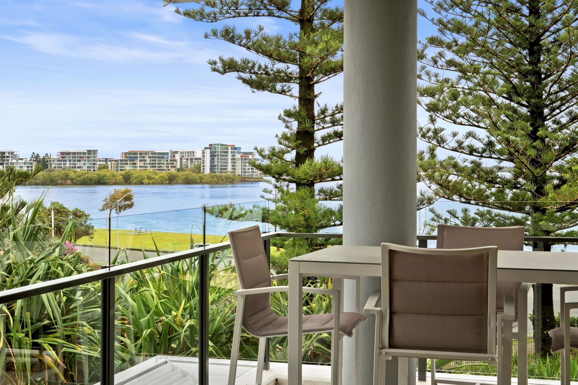 Departamento superior, varias habitaciones, para no fumadores, cocina (3 Bed Superior Apt 3 Nts) | Terraza o patio