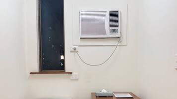 Standard Double or Twin Room, Pool View | Desk, laptop workspace, soundproofing, cribs (free)