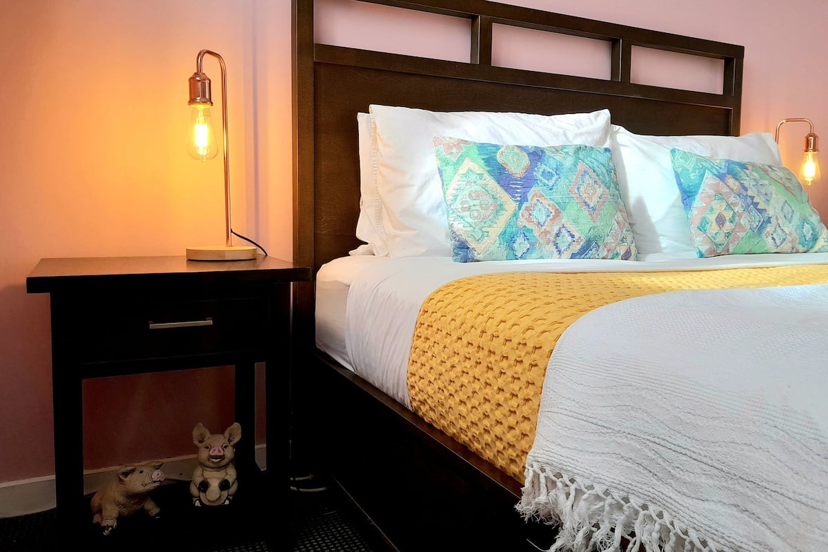 Standard Double Room | Dihias secara berasingan, seterika/papan seterika, Wi-fi percuma