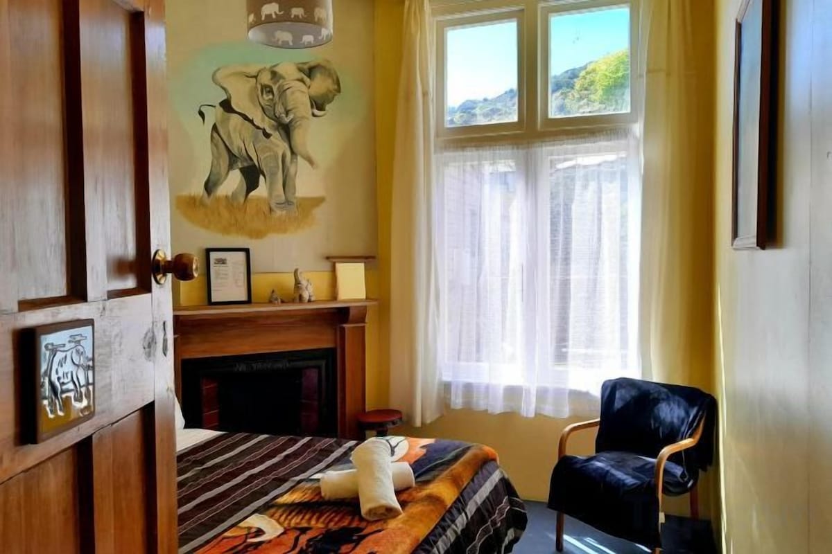 Iron/ironing board (on request), WiFi (free), individually decorated