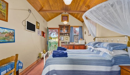 Garden Cottage. Sorell Barracks