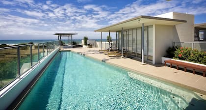 White Shells Luxury Apartments