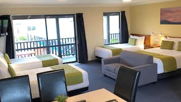 Superior Studio, Multiple Beds, Non Smoking, Kitchenette (Upstairs)