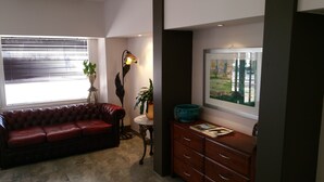 Lobby - Adelaide House Apartments Fremantle (Fremantle)