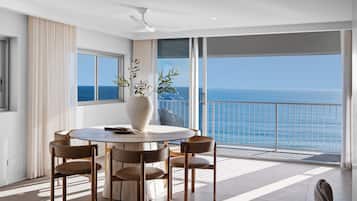 2 Bedroom Ocean View Penthouse | In-room dining