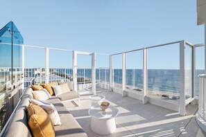 2 Bedroom Ocean View Penthouse | Terrace/patio