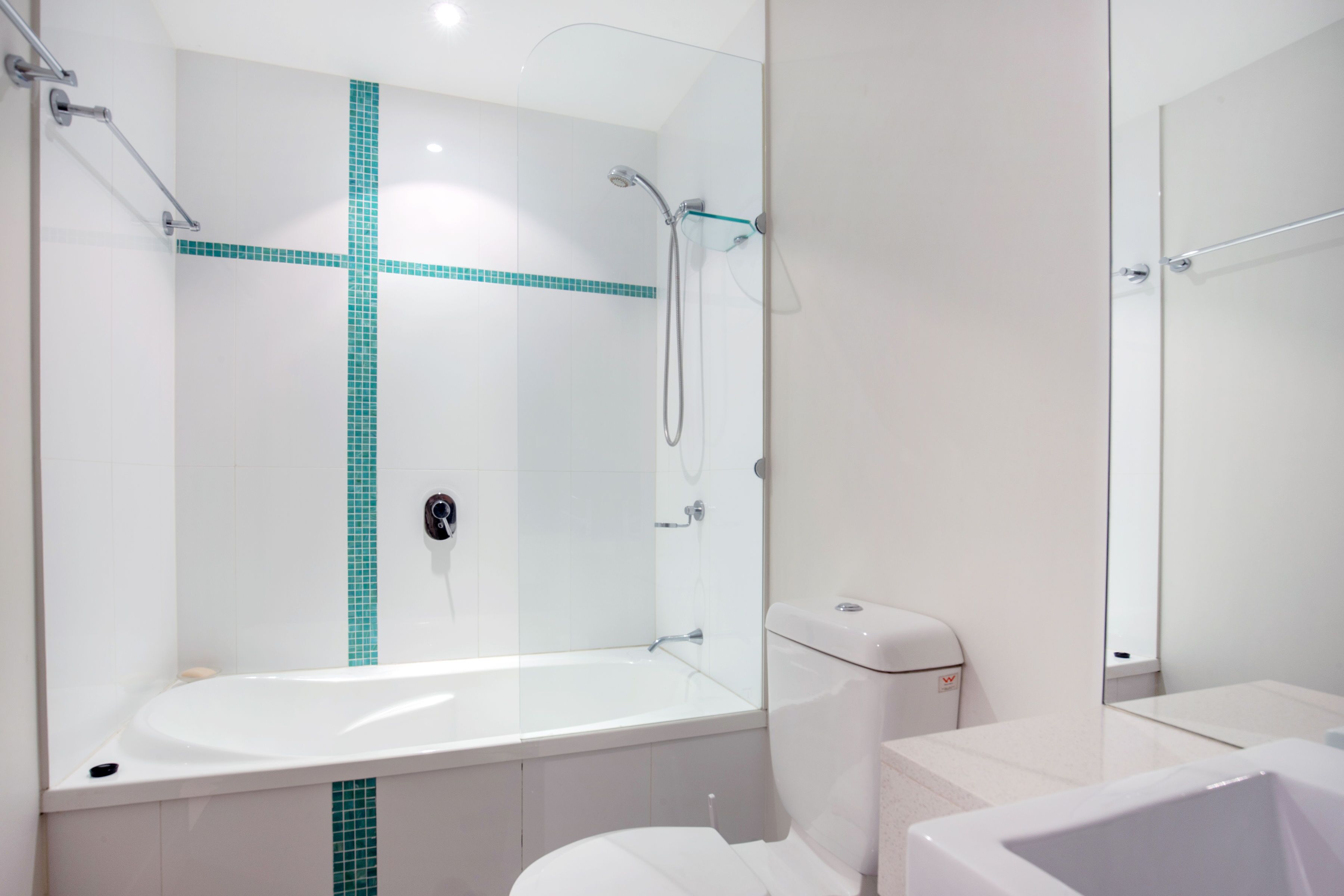 Silvershore Apartments on the Broadwater — image 18