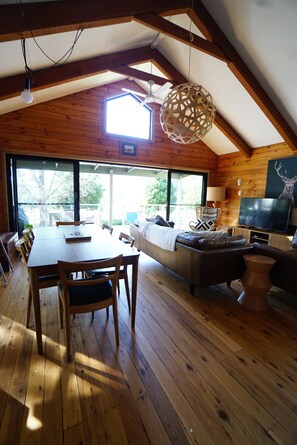 Superior Cabin, 1 Bedroom, Kitchen (cabin) | Living area