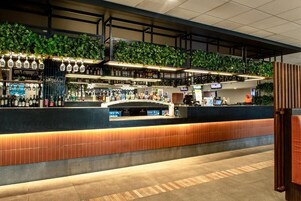 Serves lunch, dinner, and happy hour